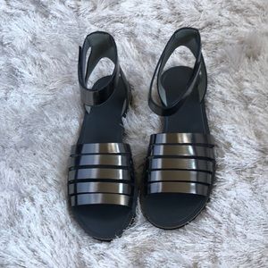 NEW Vince Cassie Sandals in Silver NWOT